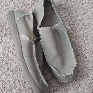 Men's Crocs -Santa Cruz sz 10